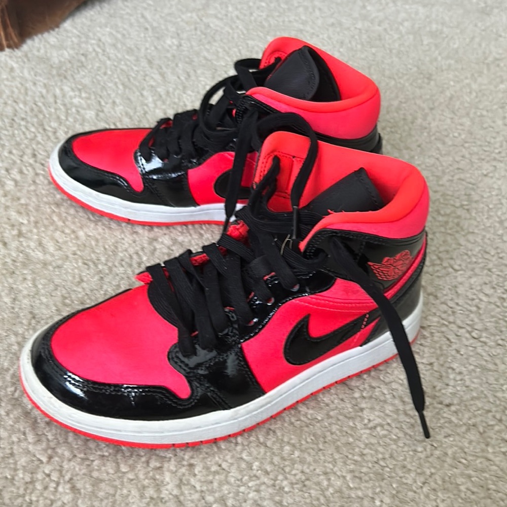Air Jordan Mid